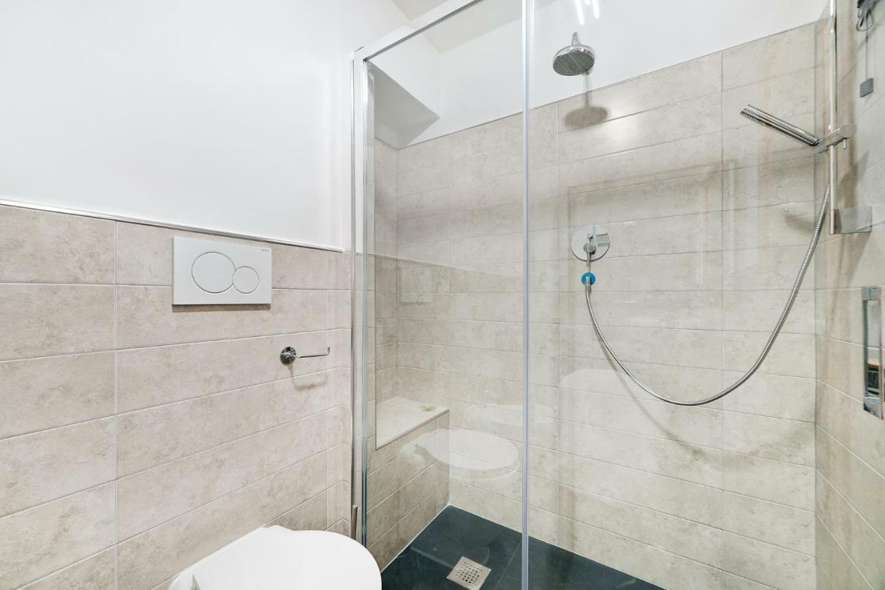Peroni 8 Pax Brand New Appartement